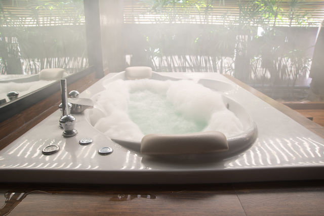 גוף חימום לג'קוזי